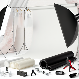 Must-Have Accessories for New Photographers Using Backdrops