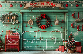 Santa's Vintage Garage 2-Piece Fabric Room Set